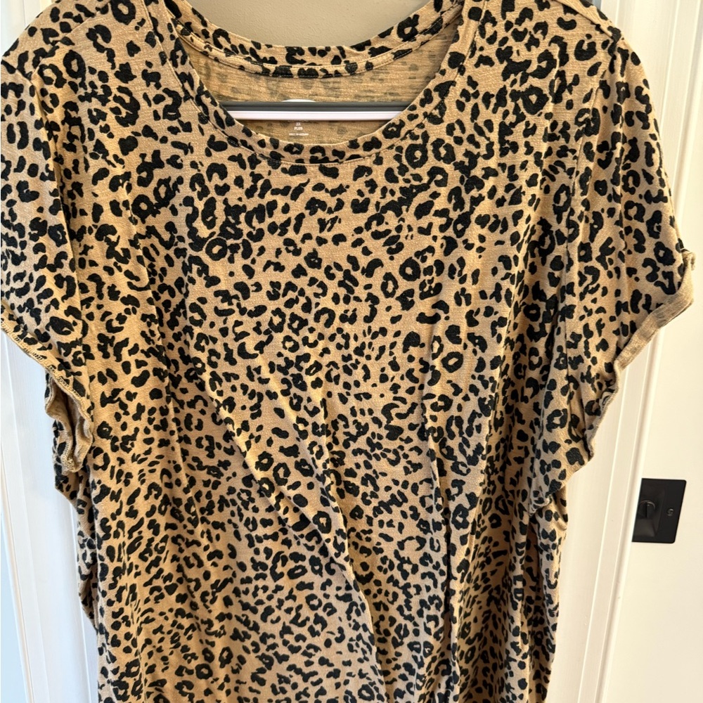 Old Navy Leopard Short Sleeve Crew Neck Tee Shirt Women’s Plus 3X